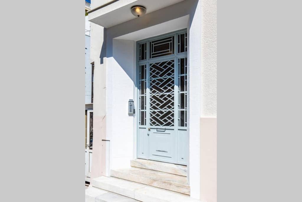 Neoclassical Apartment With 3 Bedrooms In Piraeus Buitenkant foto